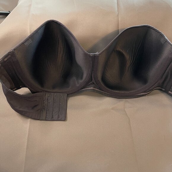 38G black strapless bra - Picture 4 of 4